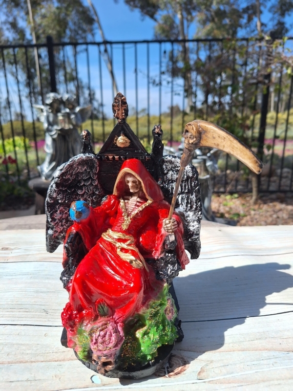 Figurine Santa Muerte Seated with Large Wings, Monochromatic Matte Finish