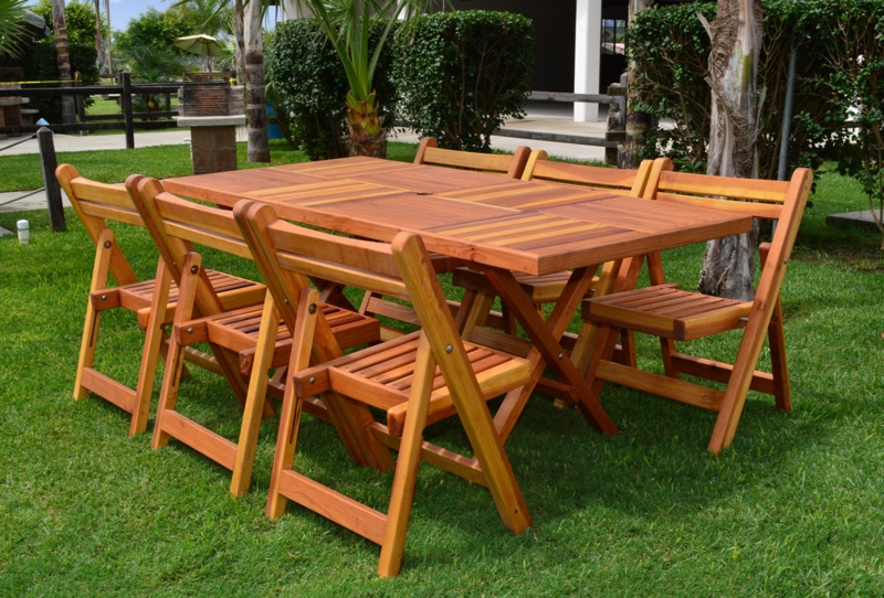 Folding Dining Table Reddish-Brown Wood Slatted Top X-Base Traditional Garden Table
