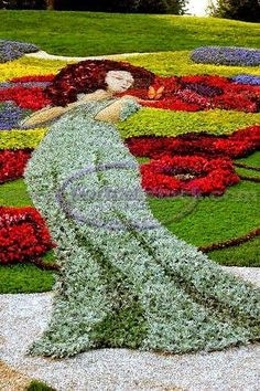 Garden Sculpture Mosaiculture Living Topiary Floral Dress Whimsical