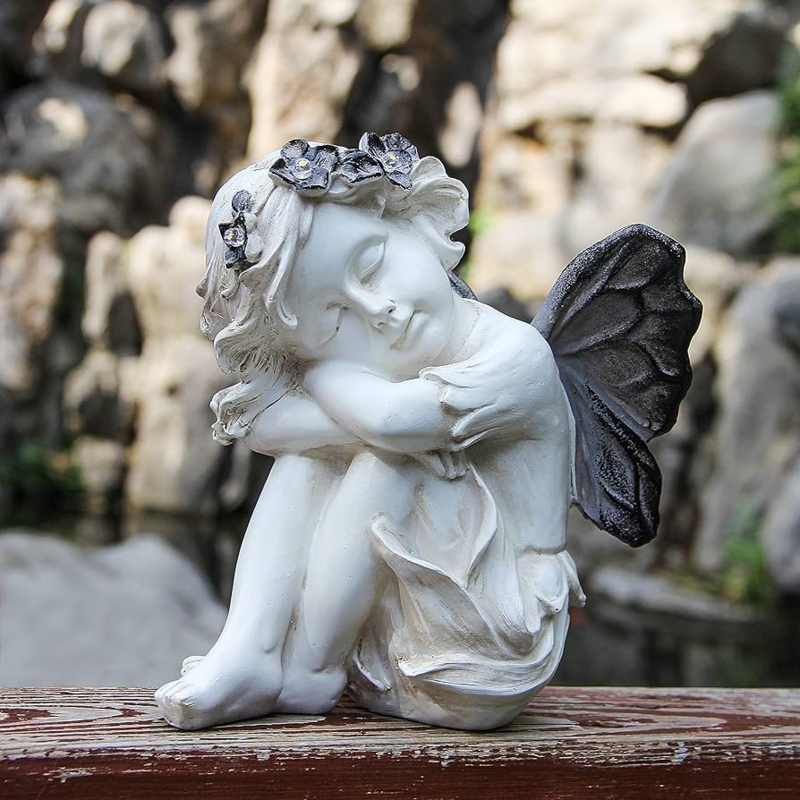 Garden Statue Angel with Integrated Solar Light Serene Decor