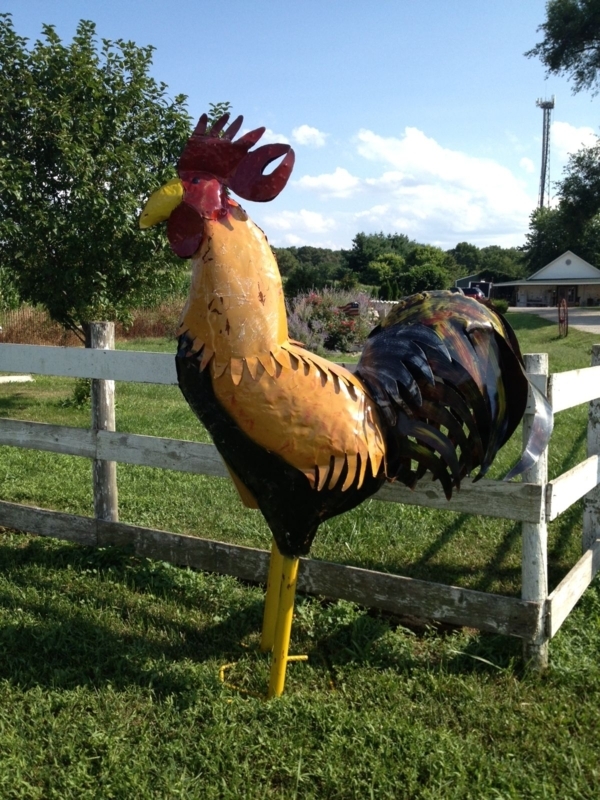 Garden Statue: Rustic Farmhouse Recycled Metal Rooster Sculpture