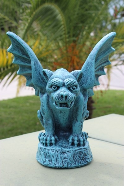 Garden Statue Winged Gargoyle Form Weathered Stone Gothic Accent