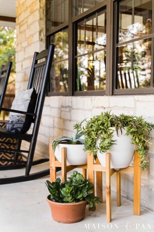 Large Round Planter Stone Like Finish Traditional Farmhouse Porch