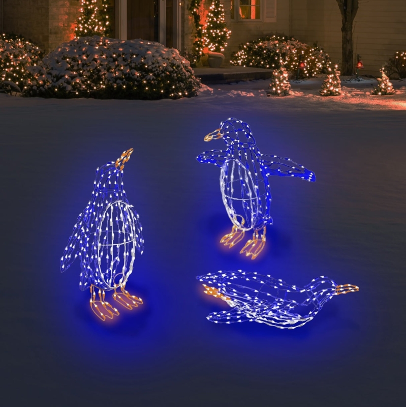 LED Penguin Family Yard Set Graduated Heights Winter Scarves