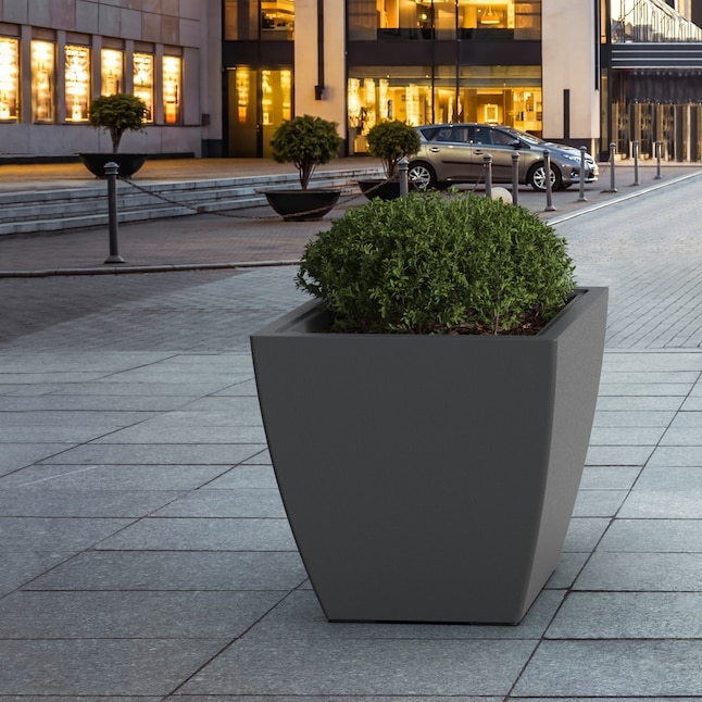 Mayne Square 24-in W Extra Large Gray Resin Outdoor Planter With Drainage  Holes Self Watering 8889-GRG at