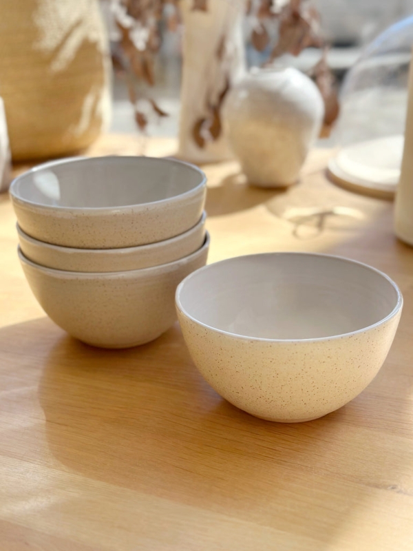 Minimalist Organic Ceramic Tableware Eggshell Finish Low Profile