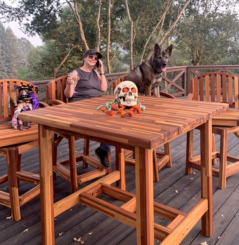 Outdoor Bar Set Redwood Finish Circular Footrest Round Table