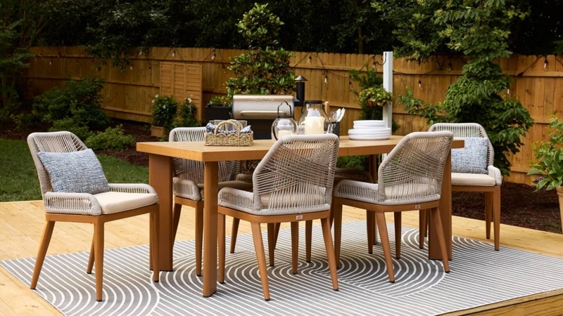Outdoor Conversation Set with Woven Resin Frame and Patio Umbrella