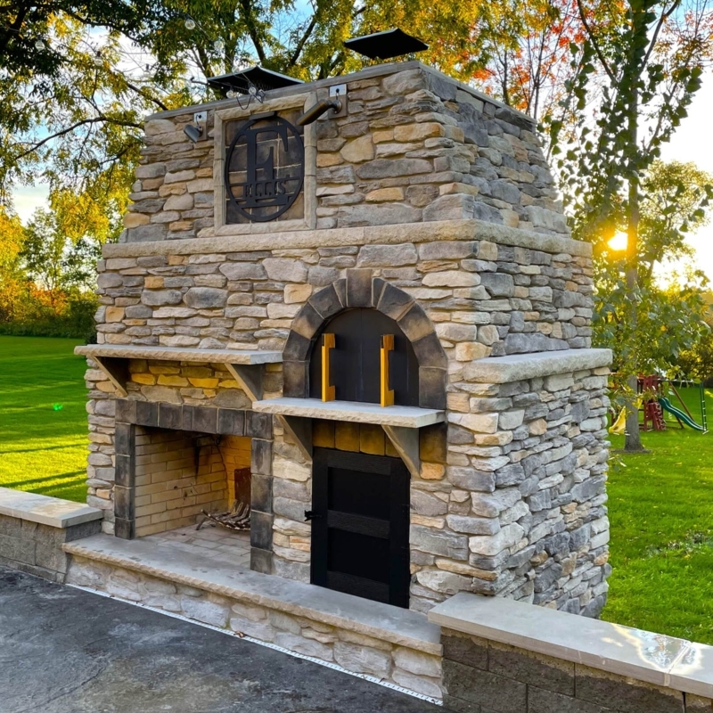 Outdoor Fireplace Concrete Integrated Pizza Oven Industrial Style