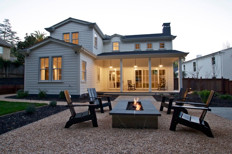 Outdoor Fireplace Double-Sided Hearth, Stone Cladding, Integrated TV
