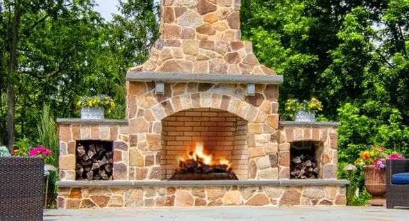 Outdoor Fireplace Round Fieldstone Arched Firebox Rustic