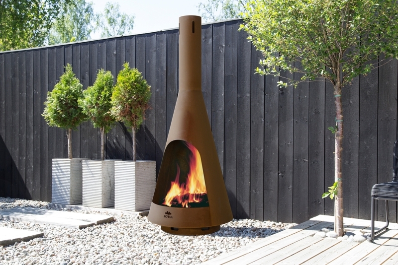 Outdoor Fireplace Tripod Base Oxidized Metal, Scandinavian Style Patio Heater