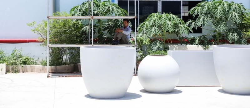 Outdoor Planter Set, Geometric Silhouette in Matte Black