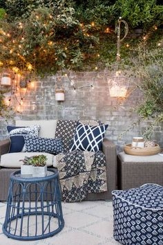 Outdoor Sectional Woven Texture with Round Wood Coffee Table Patio