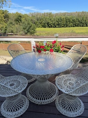 Patio Dining Set White Spun Fiberglass MCM Glass Top Patio Set