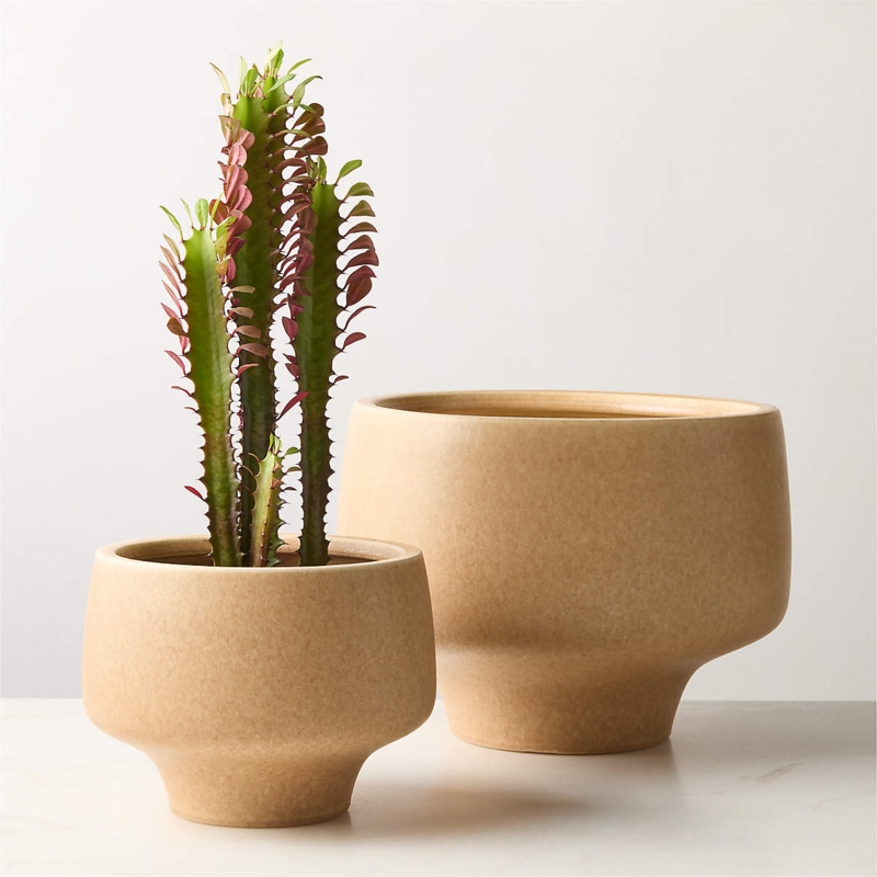 Planter Footed Silhouette Horizontal Ribbing Ceramic Earthy