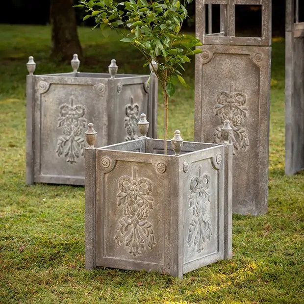 Planter French Country Fleur De Lis Relief Distressed Cream