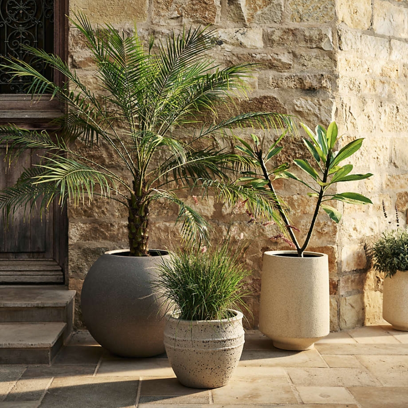 Planter Ivory Vertical Ribbing Matte Stone-Like Finish Minimalist