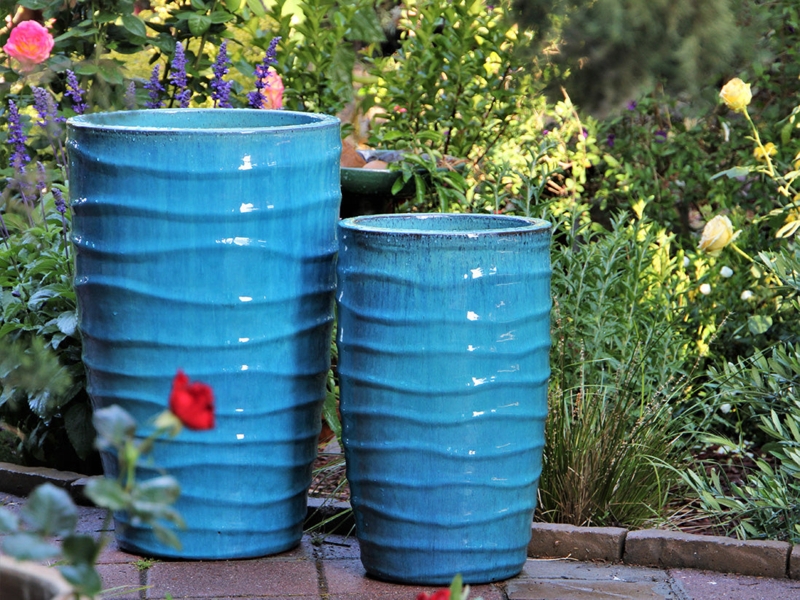 Planter Matte Black Ribbed Surface Gold Rim Sophisticated Glam Pots