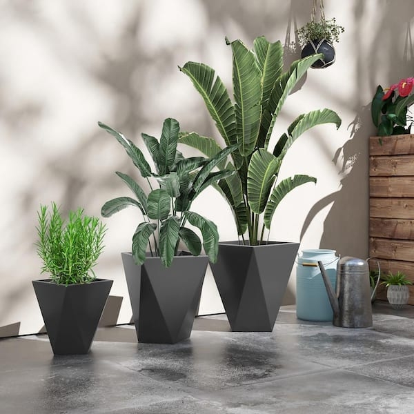 Planter Ribbed Surface Graduated Set Stone Like Gray Round Matte Pots