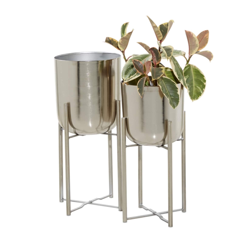 Planter Set Hammered Silver Graduated Trio on Tripod Legs