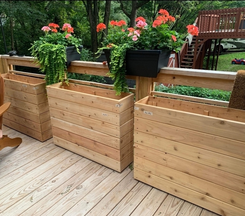 Raised Planter Elevated Base Horizontal Slats Outdoor Patio Barrier