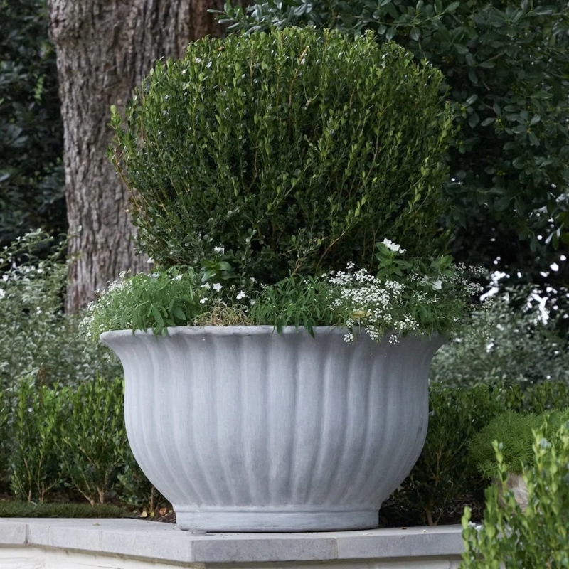 Round Planter Fluted Texture Stone-Like Weathered Classical Style