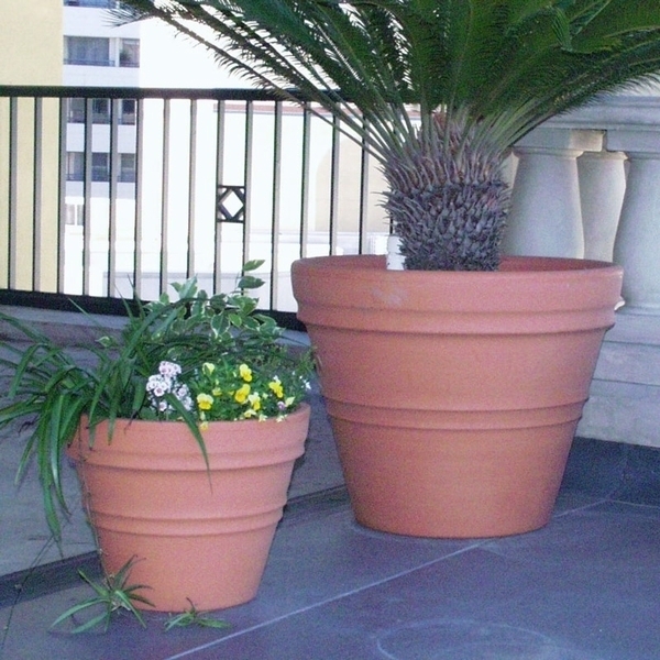 Round Planter, Tapered Form with Rolled Rim and Charcoal Finish