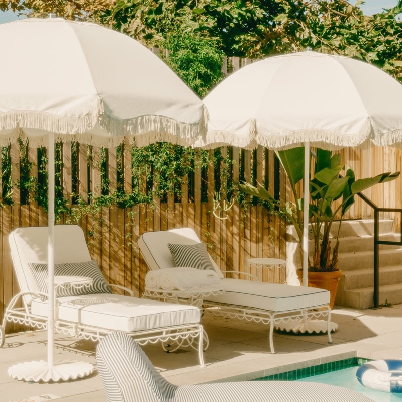 Scalloped Patio Umbrella with Tassels and Crank Lift