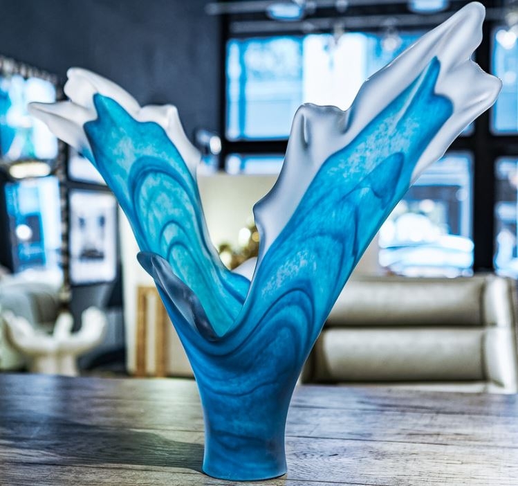 Sculpture, Abstract Shape, Wave-Like Motion, Modern