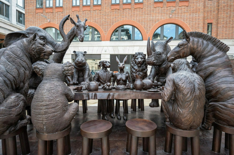 Sculpture: Animal Banquet Theme, Bronze Wildlife Banquet Table Display