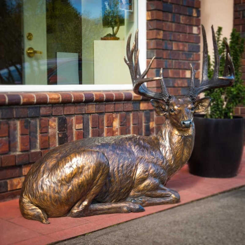 Sculpture Galloping Pose Multi Point Antlers Rocky Base Detail Dynamic Buck Art
