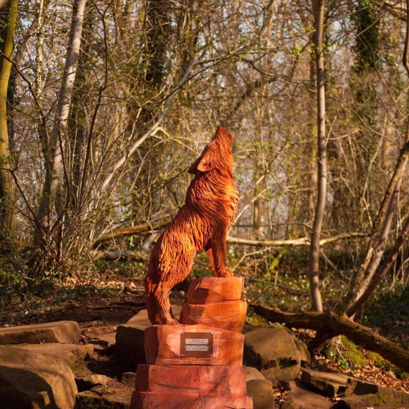 Sculpture, Hand Carved Tree Stump Art, Lifelike Wolf, Rustic Finish.