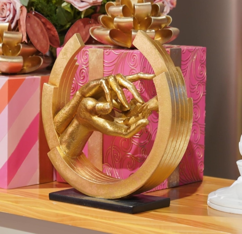 Sculpture Looping Silhouette Polished Gold Continuous Form Elegant