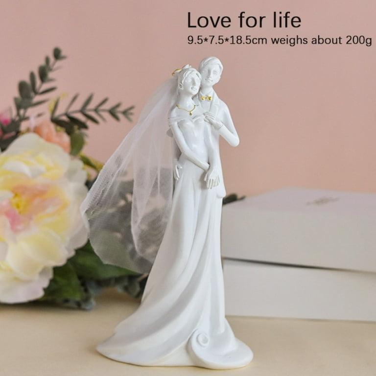 Sculpture Off-White Matte Finish Stylized Couple Geometric Base Decor