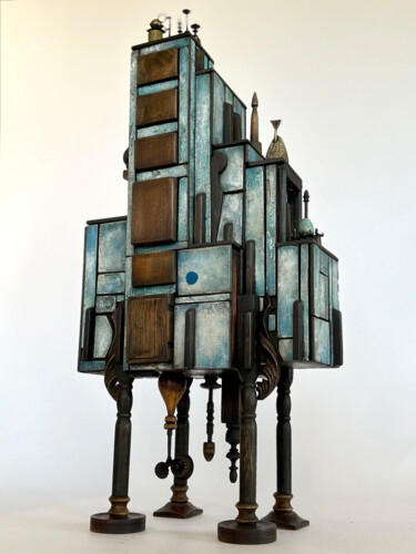 Sculpture Tripod Legs Steampunk Style Mechanical Details Metallic Droid