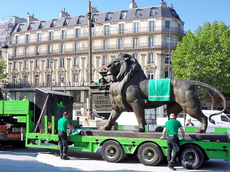 Sculpture with Monumental Scale on Flatbed Truck Transport