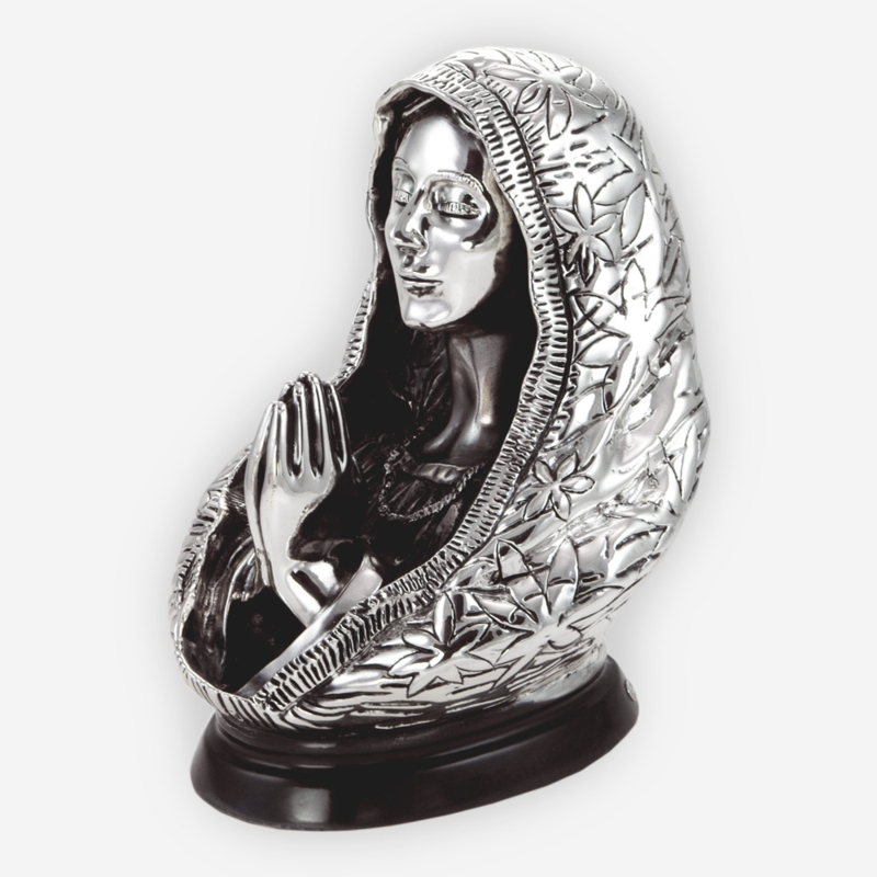 Serene Sculpture Kneeling Woman with Fluid Devotional Form