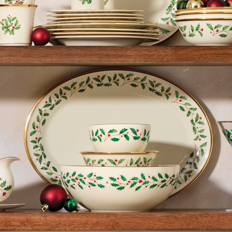 Serving Bowl, Holly Berry Pattern with Gold Rim, Traditional Holiday