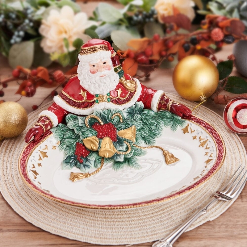 Serving Bowl, Traditional Santa Sculpted with Gold Filigree Detailing