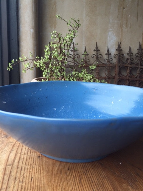 Serving Bowl with Lapis Exterior and Interior Splatter Pattern