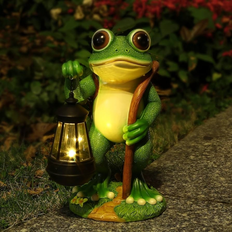 Solar Powered Garden Statue Frog with Glowing Succulents