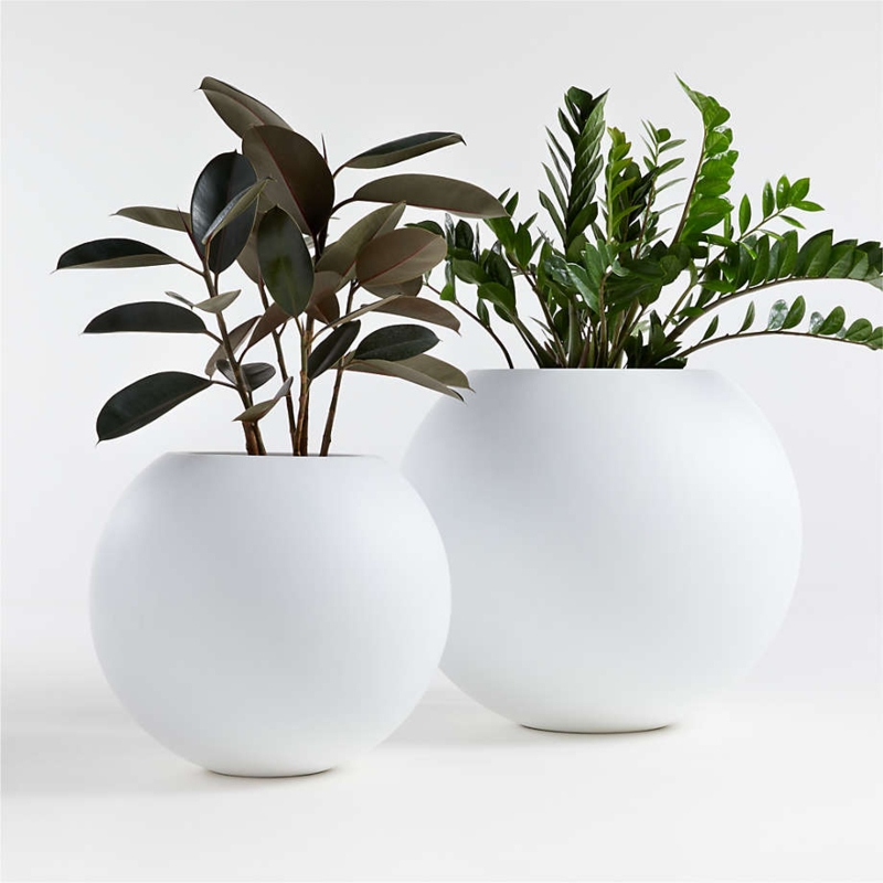 Spherical Planter Set Matte Finish Graduated Sizes Outdoor Patio Decor