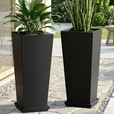 Vertically Ribbed Tall Planter with Saucer Tapered Profile