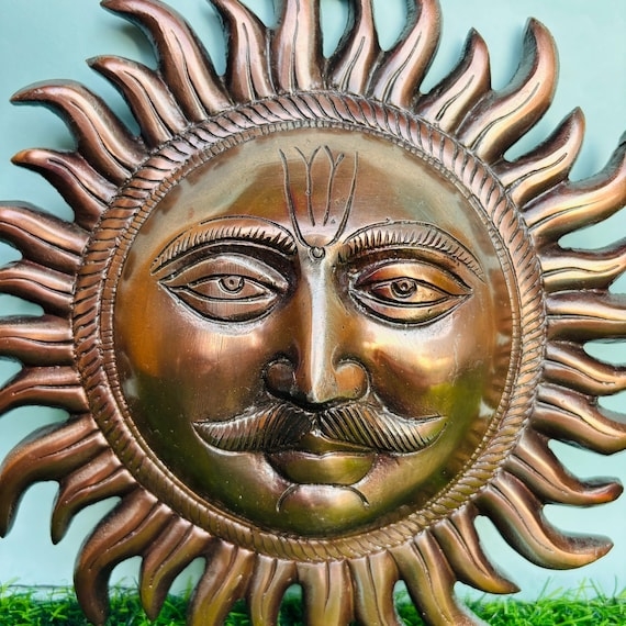 Wall Sculpture Embossed Face Antique Gold Radiating Rays