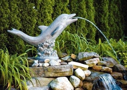 Weathered Garden Statue: Nautical Pelican Outdoor Sculpture on Pier Base