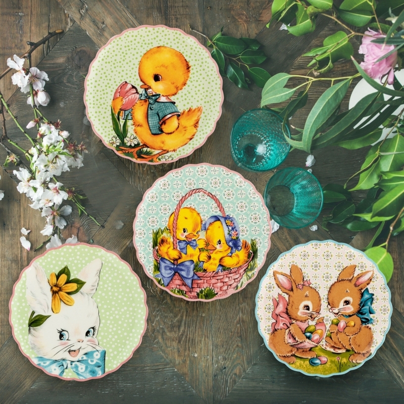 Accent Plates Set of 4 Ceramic Bunny Motif Leafy Border Pattern