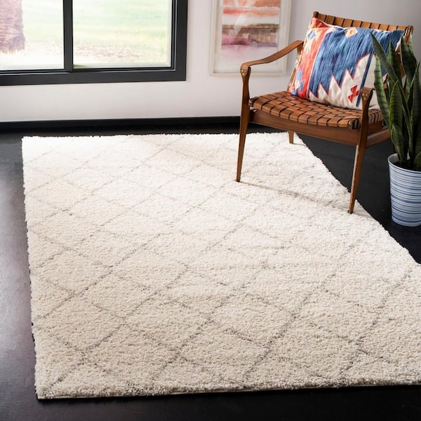 Area Rug: Ivory High Pile Shag Geometric Diamond Trellis