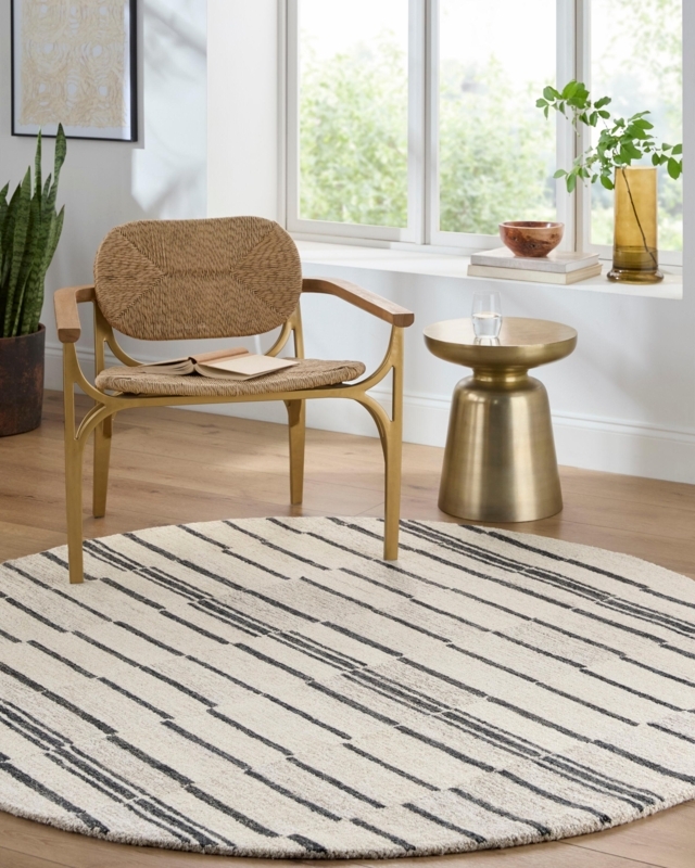 Area Rug: Modern Bold Wide Stripes, Handmade Look Tufted Pile, Matte.