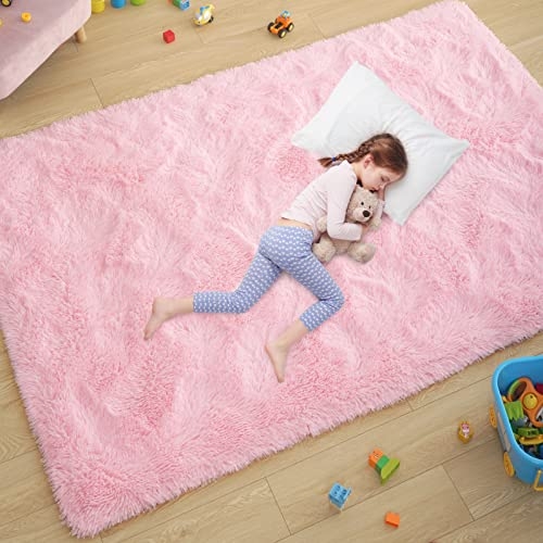 Area Rug: Soft Pastel Pink Faux Fur, Fuzzy Bohemian Floor Carpet